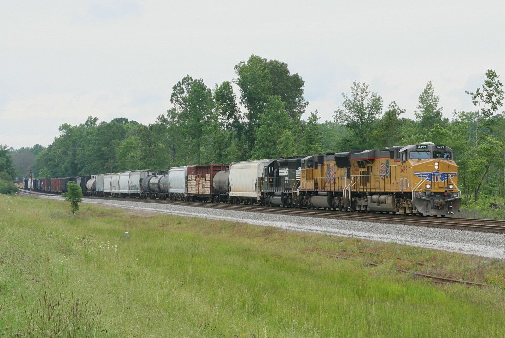 NS SB freight